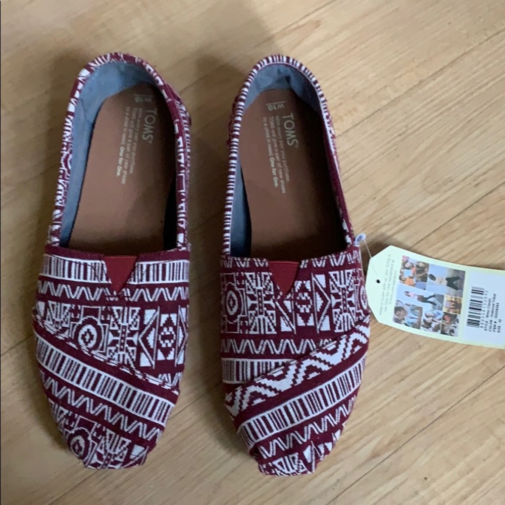 New women’s toms shoes
